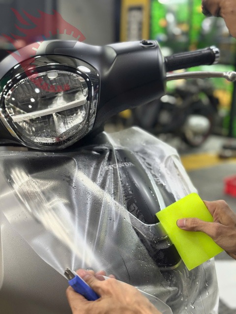 Dán PPF TPU 10mil Cho SH Mode Tại Sài Gòn Độ Xe Gò Vấp
