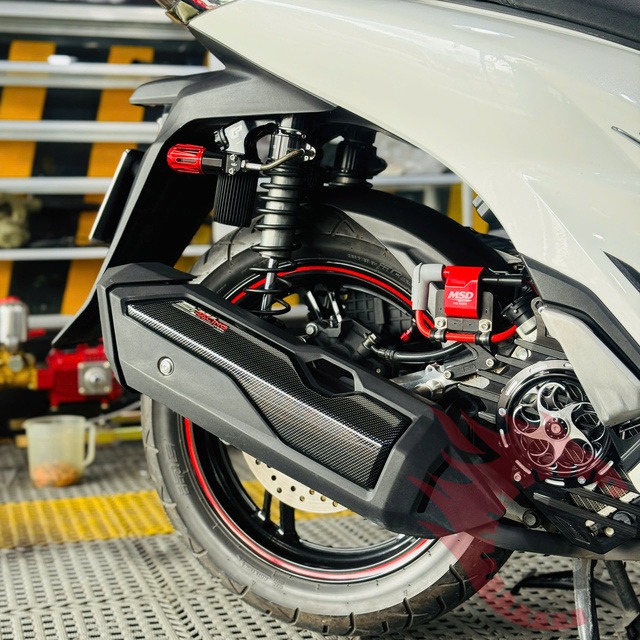 Ốp pô Zipat 350 cho SH