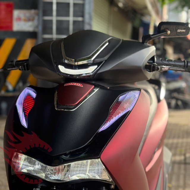 Dán Đổi Màu Đỏ Mờ SH160 