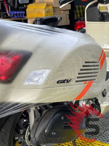 Dán PPF TPU Vespa GTV 300  