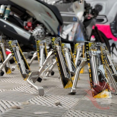 Chân Chống Đứng & Nghiêng Inox Cho Xe Tay Ga – Đẹp, Bền, Sang Tại Sài Gòn Độ Xe