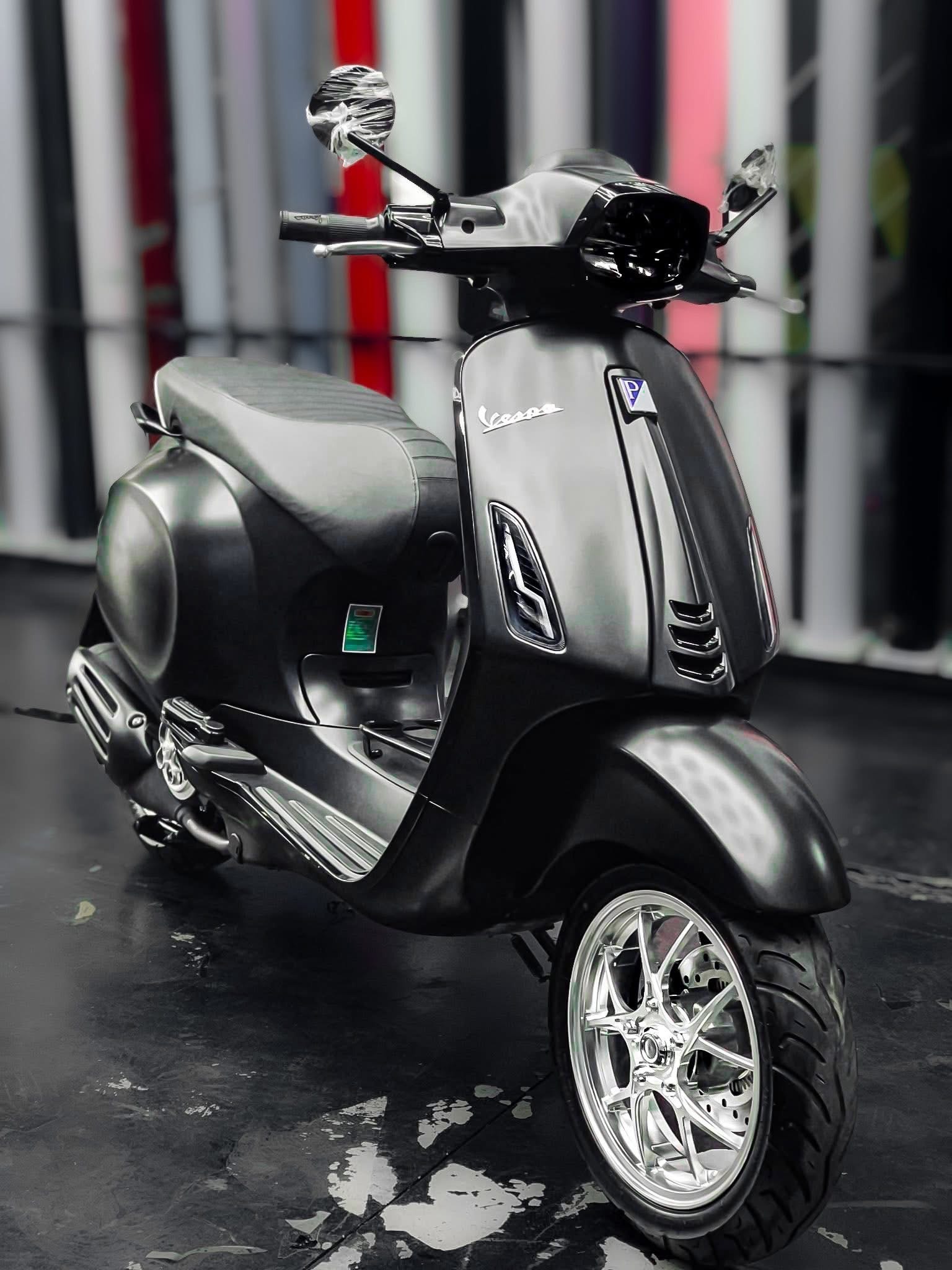 Dán PPF Vespa Sprint