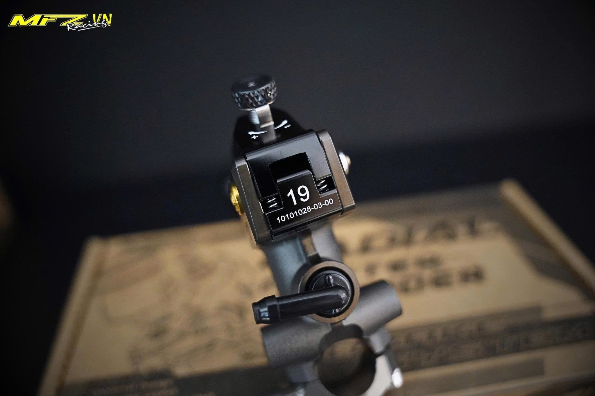 Núm chỉnh tay thắng MFZ Racing