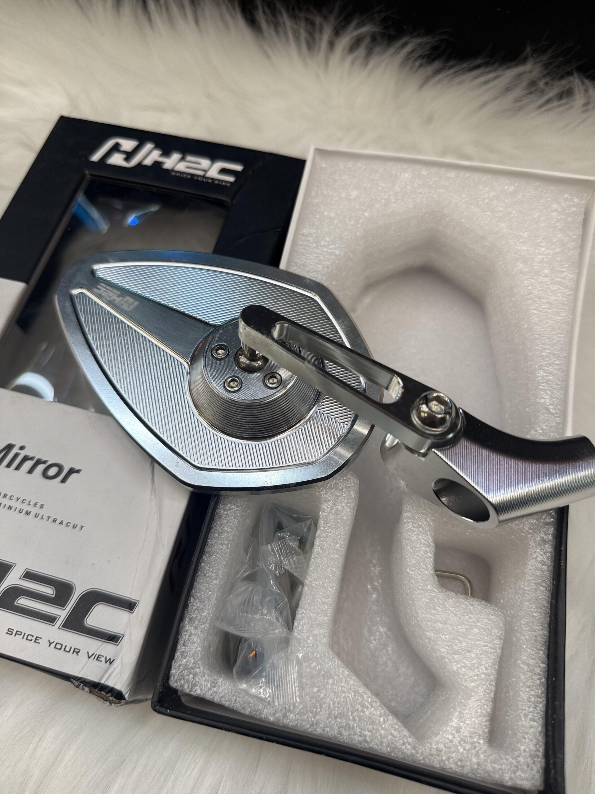 combo nhẹ nhàng dọn xe SH với gương H2C CNC